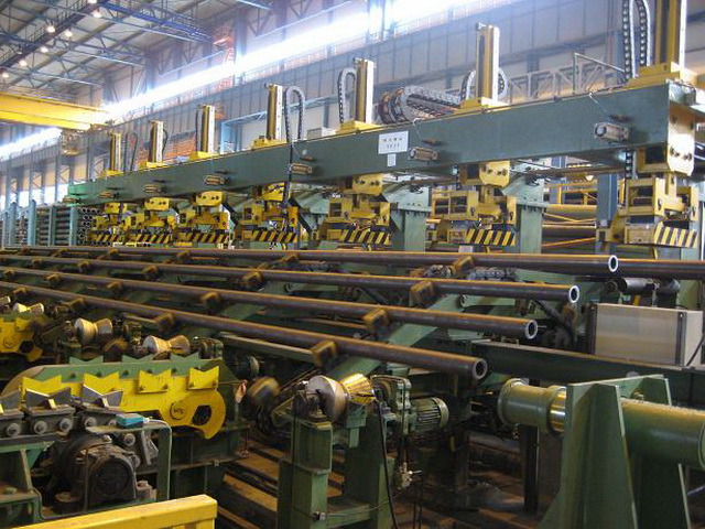 福州无缝钢管厂家生产线